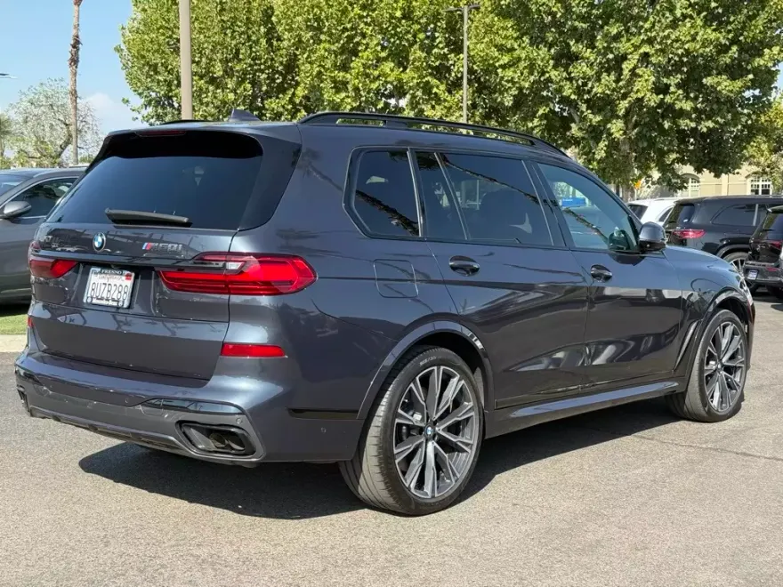 2021 Bmw X7 M50i photo 1