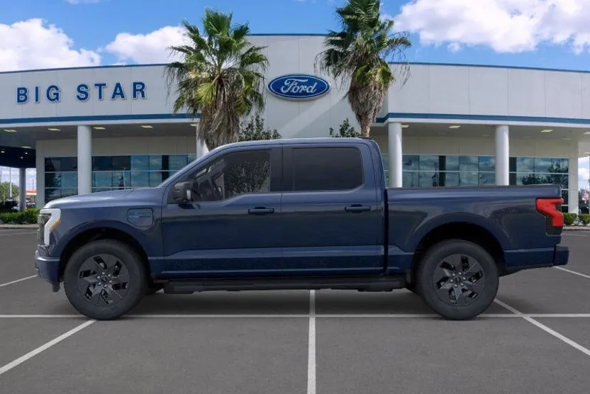 2025 Ford F-150 Lightning photo 1