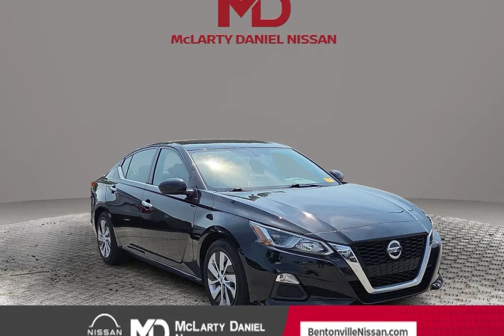 2019 Nissan Altima 2.5 S photo 1
