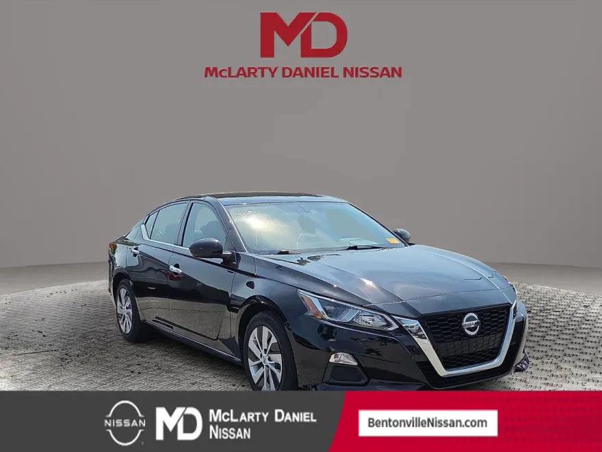 2019 Nissan Altima 2.5 S photo 1