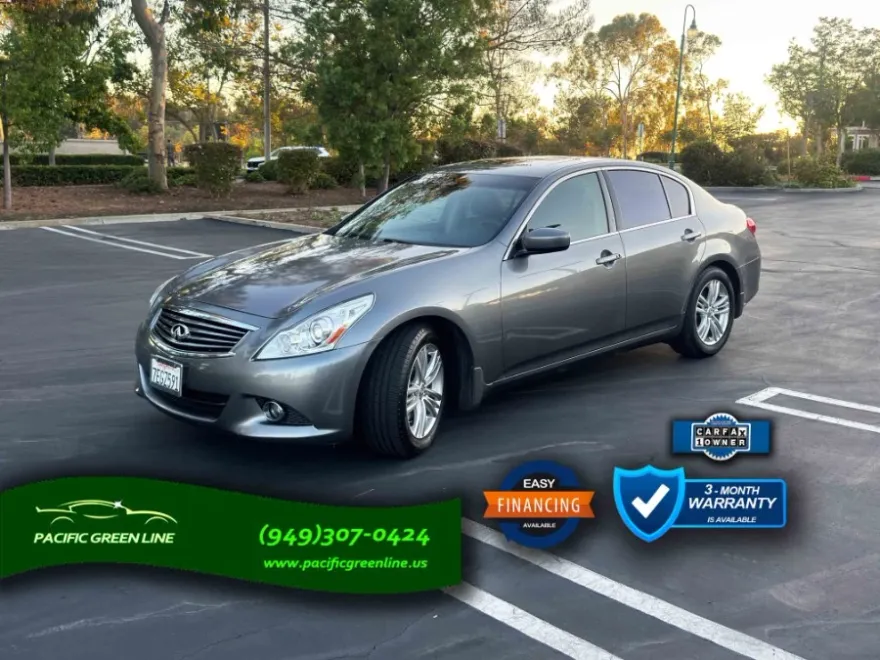 2013 Infiniti G37 Journey photo 1
