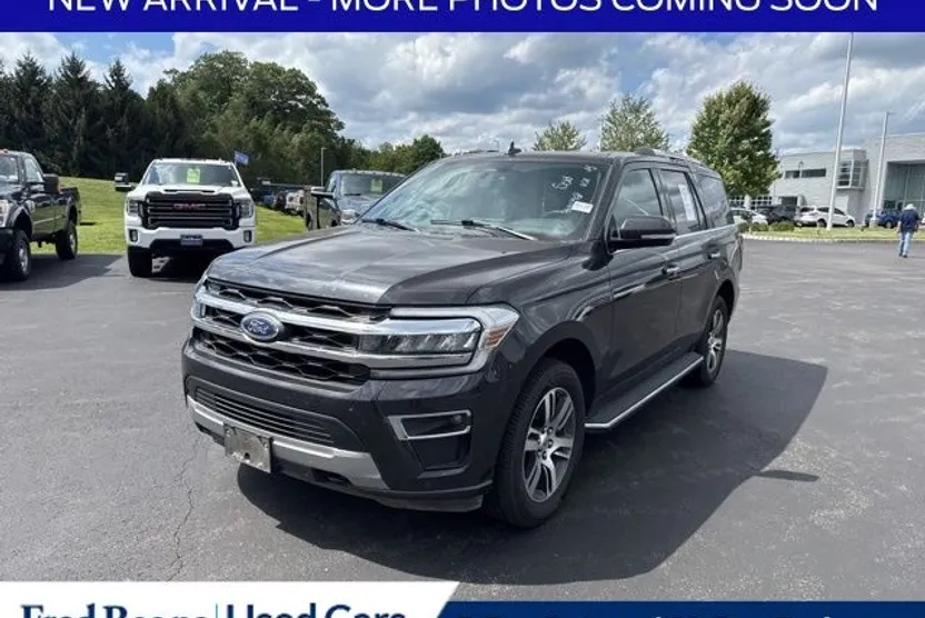 2023 Ford Expedition Limited photo 1