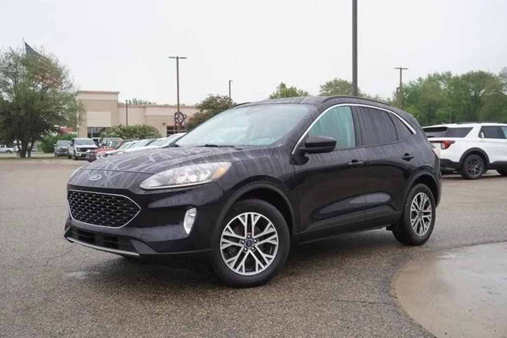 2021 Ford Escape Hybrid SEL photo 1