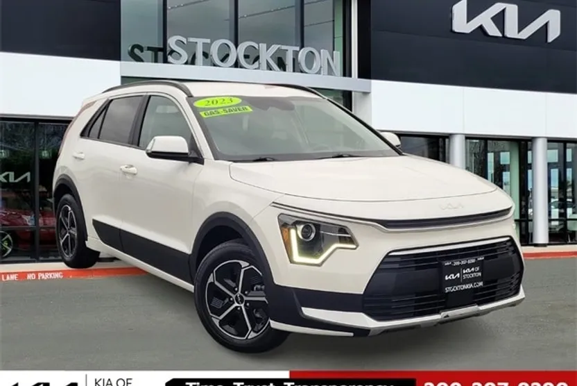 2023 Kia Niro EX photo 1