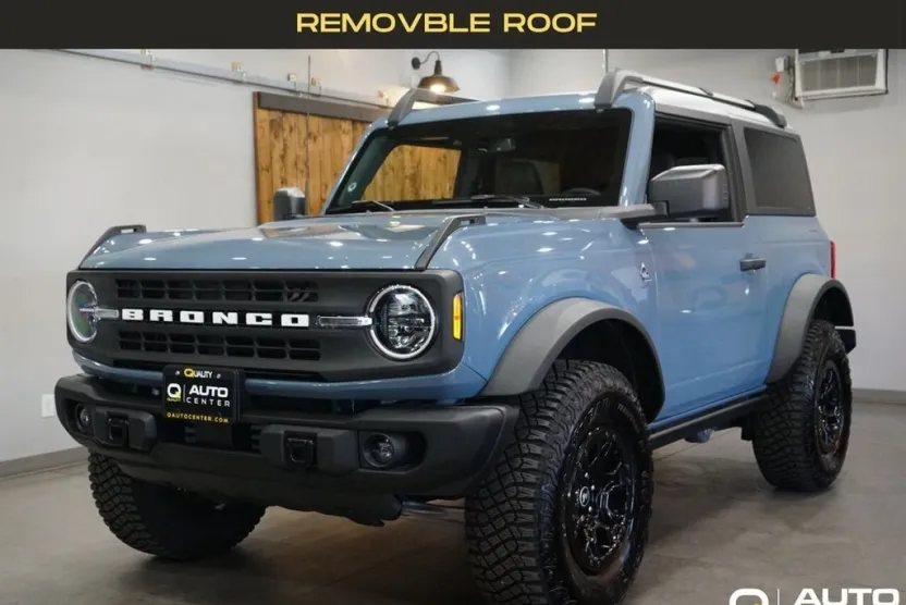 2024 Ford Bronco Black Diamond photo 1