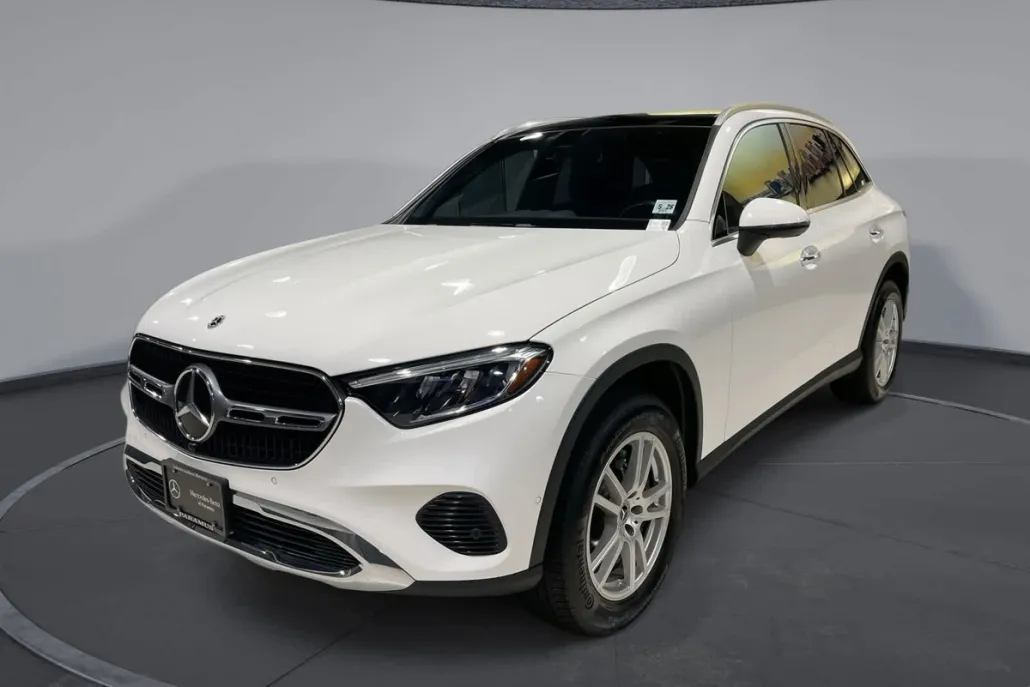 2023 Mercedes Benz GLC 300 4MATIC photo 1