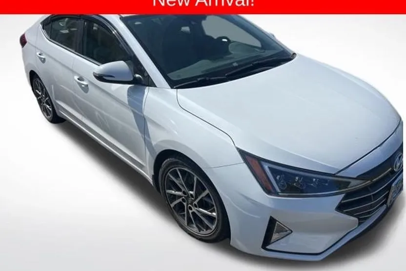 2020 Hyundai Elantra Limited photo 1
