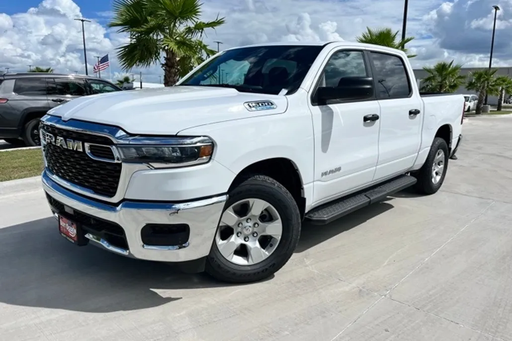 2025 Ram 1500 Tradesman photo 1