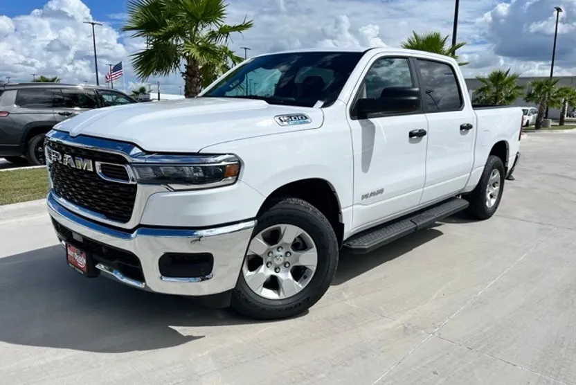 2025 Ram 1500 Tradesman photo 1
