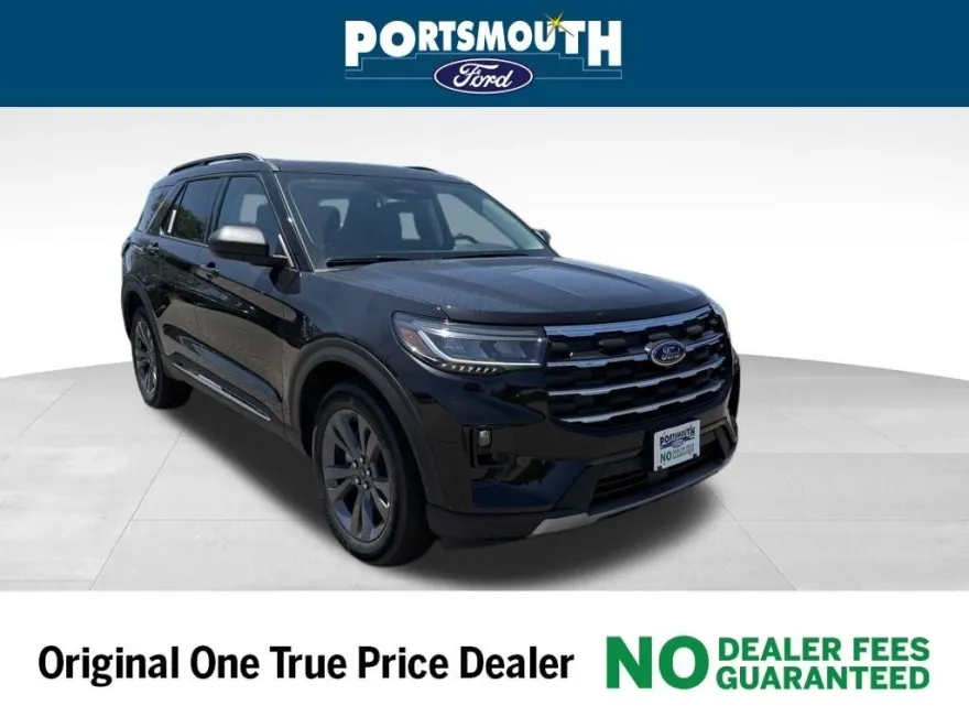 2025 Ford Explorer photo 1