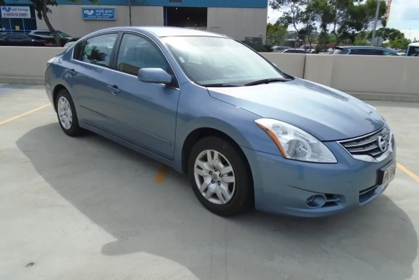 2012 Nissan Altima 2.5 photo 1