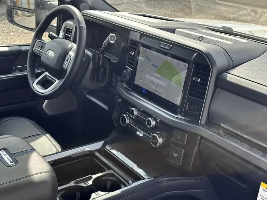 2025 Ford F-250 photo 11