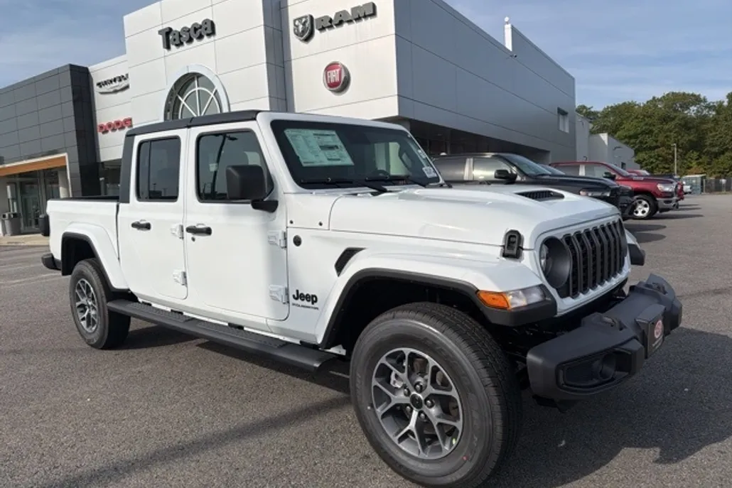 2025 Jeep Gladiator Sport S photo 1