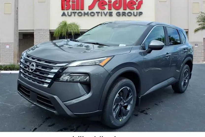 2026 Nissan Rogue SV photo 1