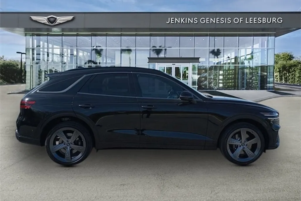 2024 Genesis GV70 3.5T Sport Advanced photo 1