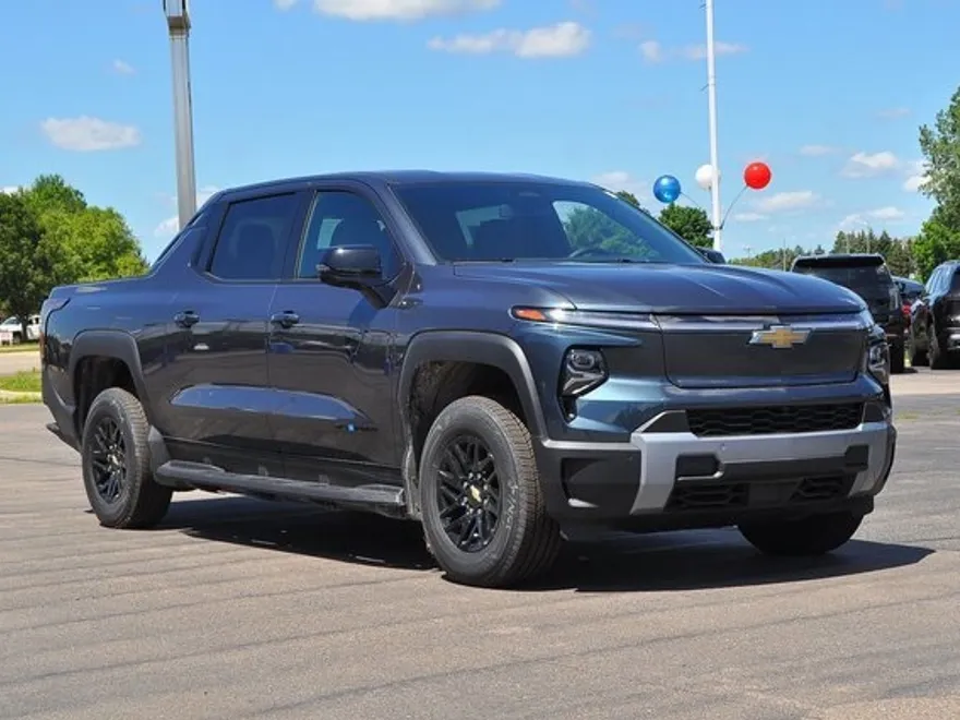 2025 Chevrolet Silverado EV LT photo 1
