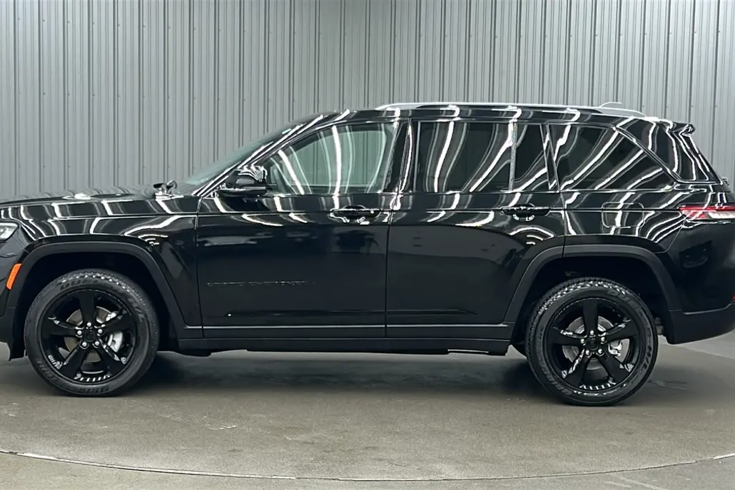 2023 Jeep Grand Cherokee Altitude X photo 1