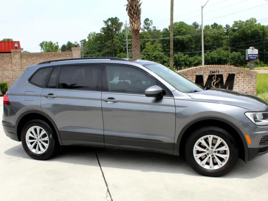 2020 Volkswagen Tiguan S photo 1