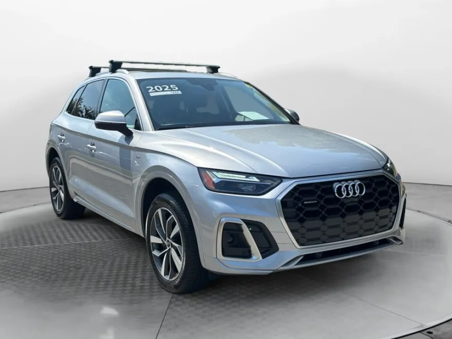 2025 Audi Q5 Premium Plus 45 TFSI S line photo 1