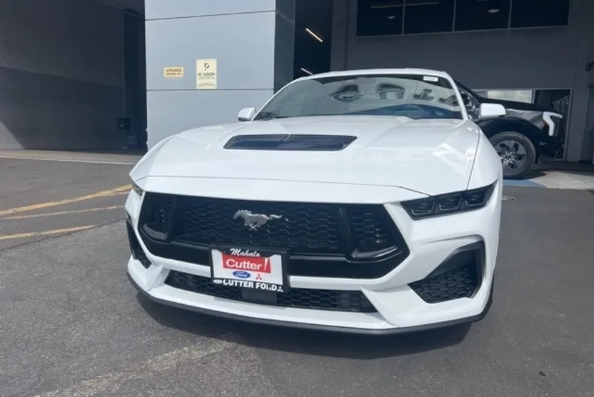 2025 Ford Mustang GT Premium photo 1