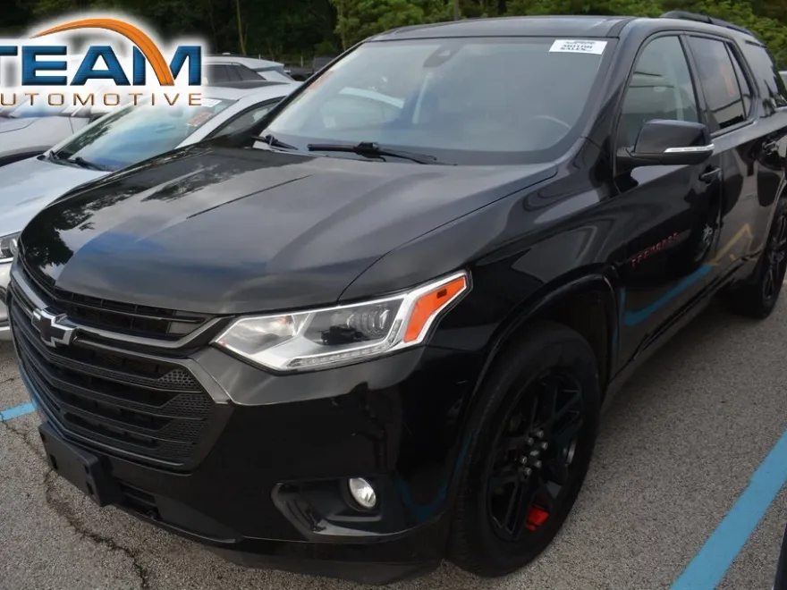 2021 Chevrolet Traverse Premier photo 1