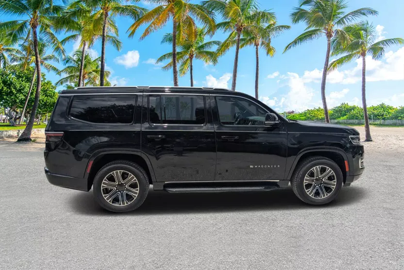 2024 Jeep Wagoneer Base photo 1