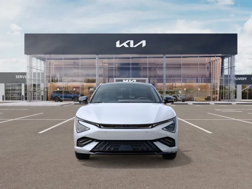 2025 Kia EV6 GT-Line photo 1