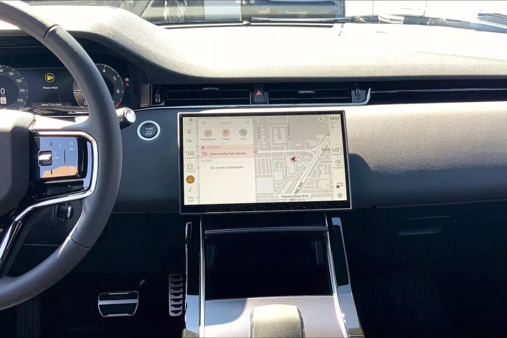 2026 Land Rover Range Rover Evoque Dynamic SE photo 1