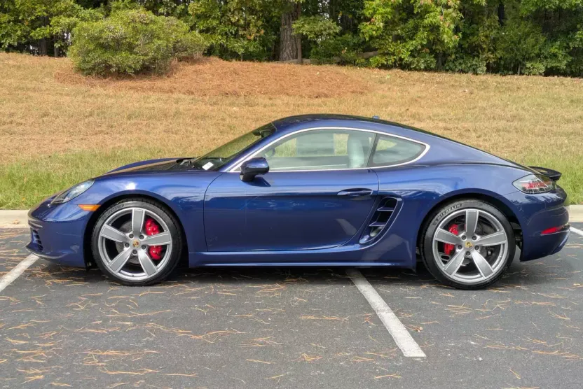 2025 Porsche Cayman S photo 1