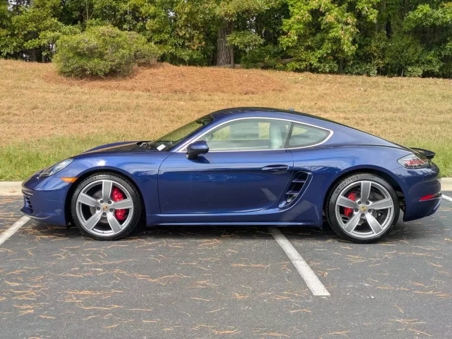 2025 Porsche Cayman S photo 1