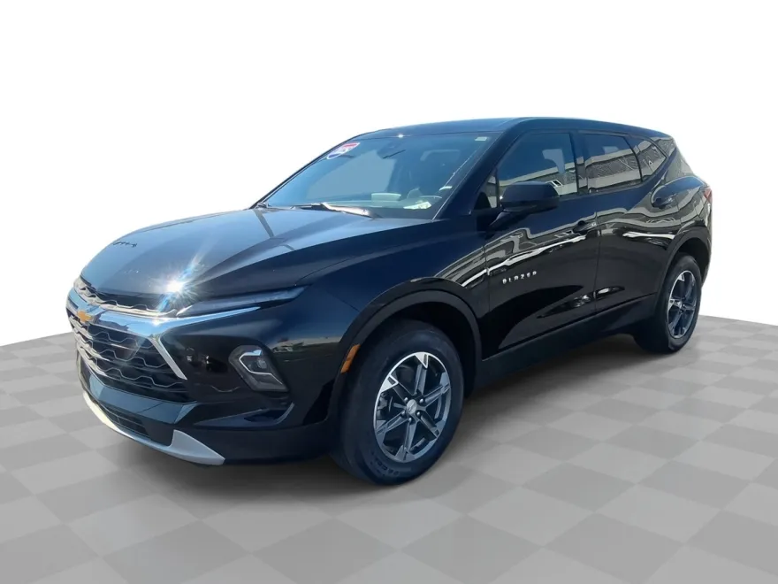 2025 Chevrolet Blazer 2LT photo 1