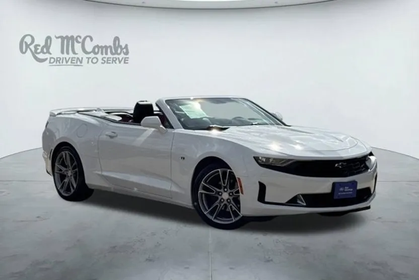 2023 Chevrolet Camaro 2LT photo 1
