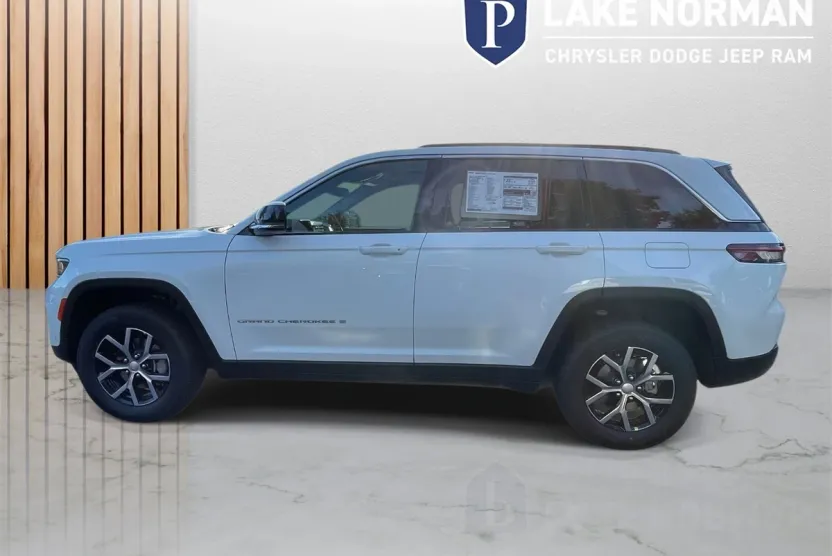 2025 Jeep Grand Cherokee Limited photo 1