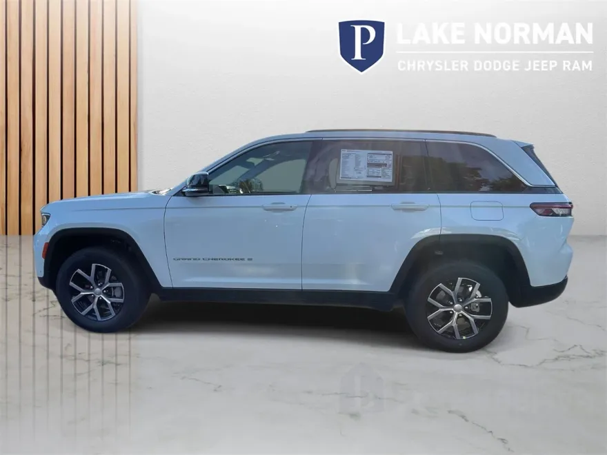 2025 Jeep Grand Cherokee Limited photo 1