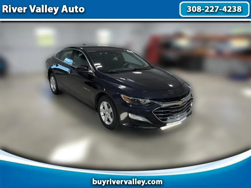 2023 Chevrolet Malibu 1LT photo 1