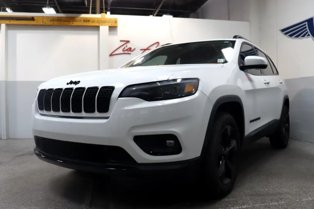 2020 Jeep Cherokee Latitude Altitude photo 1