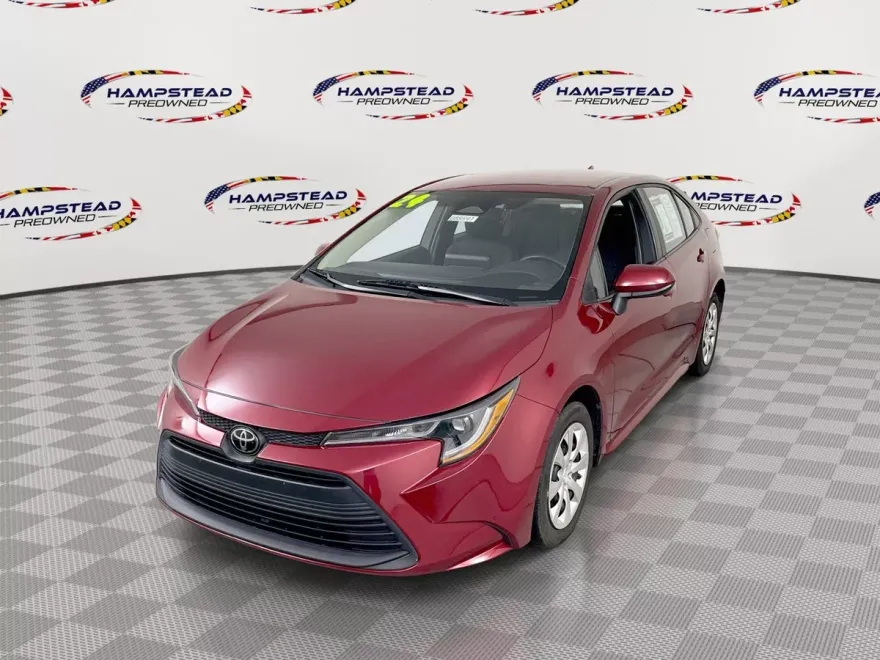 2024 Toyota Corolla LE photo 1