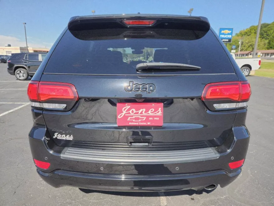 2022 Jeep Cherokee Laredo X photo 1