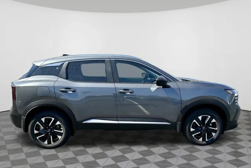 2026 Nissan Kicks SV photo 1
