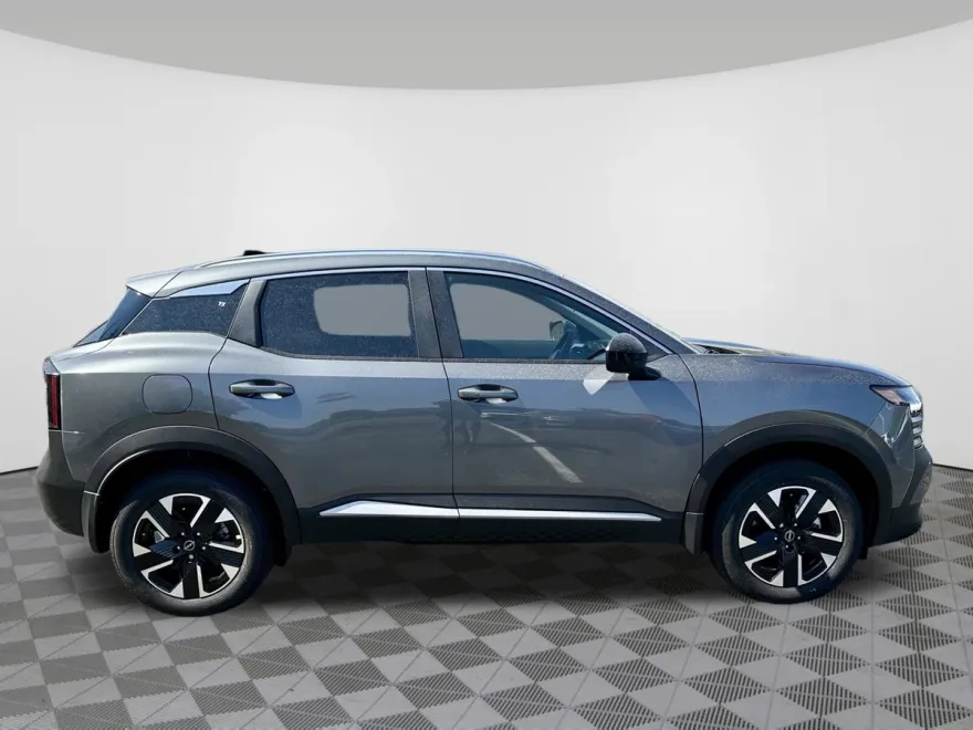 2026 Nissan Kicks SV photo 1