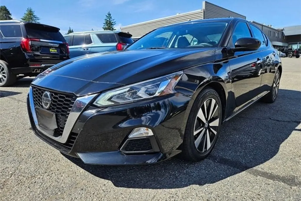 2022 Nissan Altima 2.5 SV photo 1
