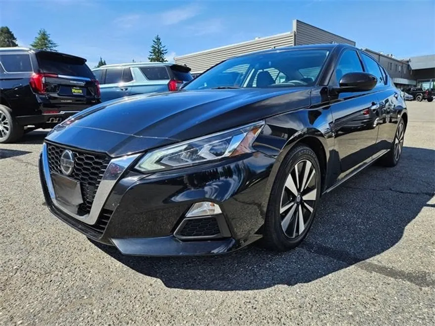 2022 Nissan Altima 2.5 SV photo 1