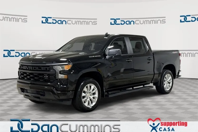 2024 Chevrolet Silverado 1500 Custom photo 1