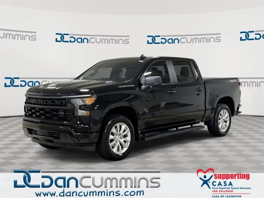 2024 Chevrolet Silverado 1500 Custom photo 1
