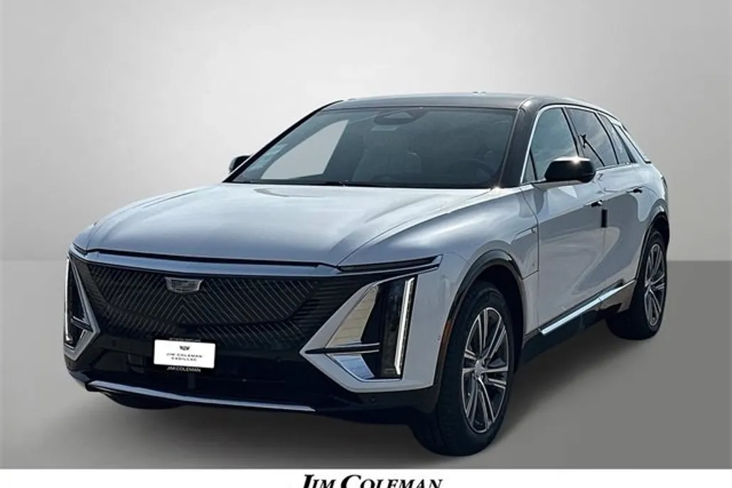 2025 Cadillac Lyriq Luxury photo 1