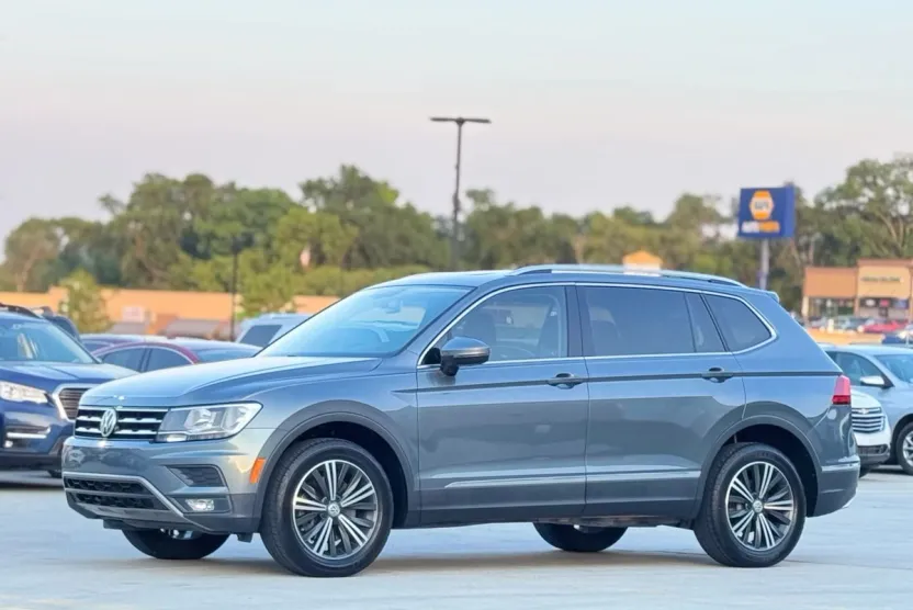 2018 Volkswagen Tiguan SEL Sport photo 1