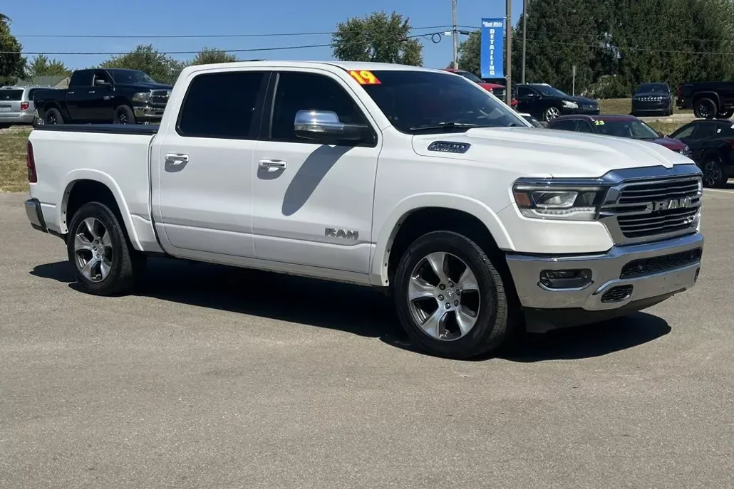 2019 Ram 1500 Laramie photo 1
