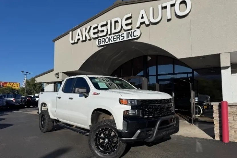 2019 Chevrolet Silverado 1500 Custom Trail Boss photo 1