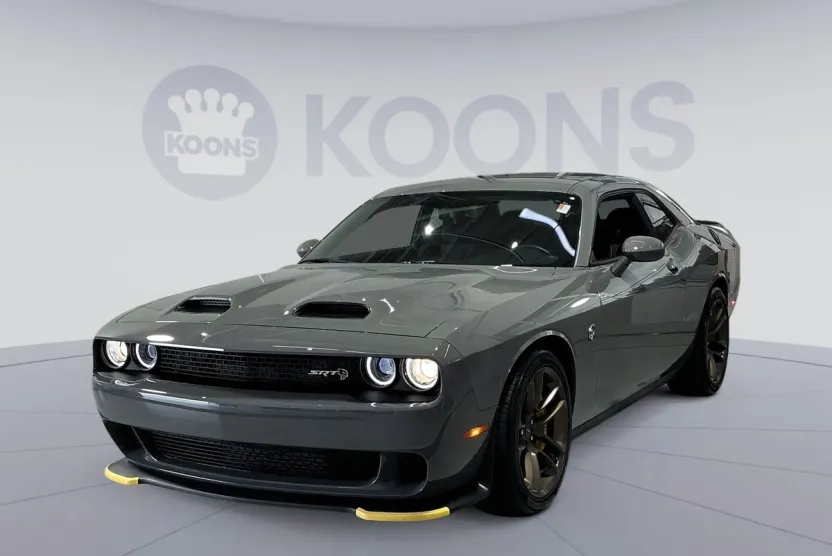 2023 Dodge Challenger SRT8 Hellcat photo 1