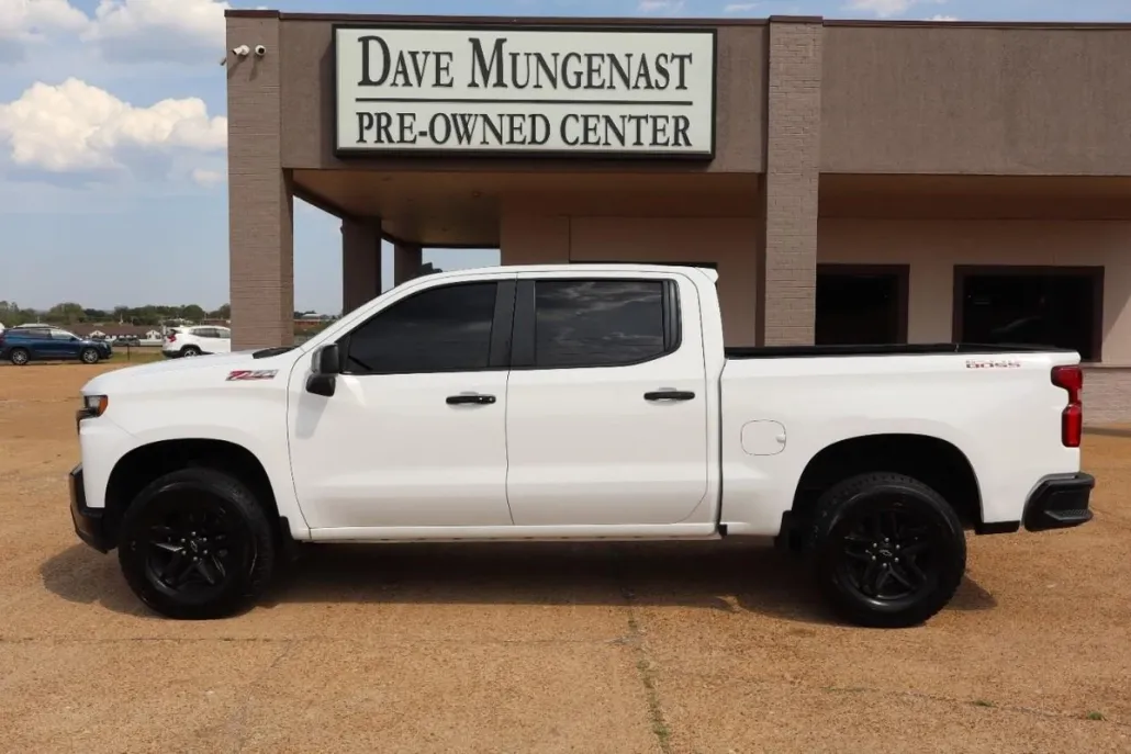 2021 Chevrolet Silverado 1500 LT Trail Boss photo 1